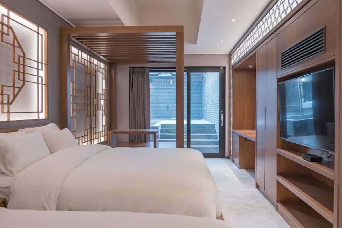 1 bedroom, free WiFi, bed sheets