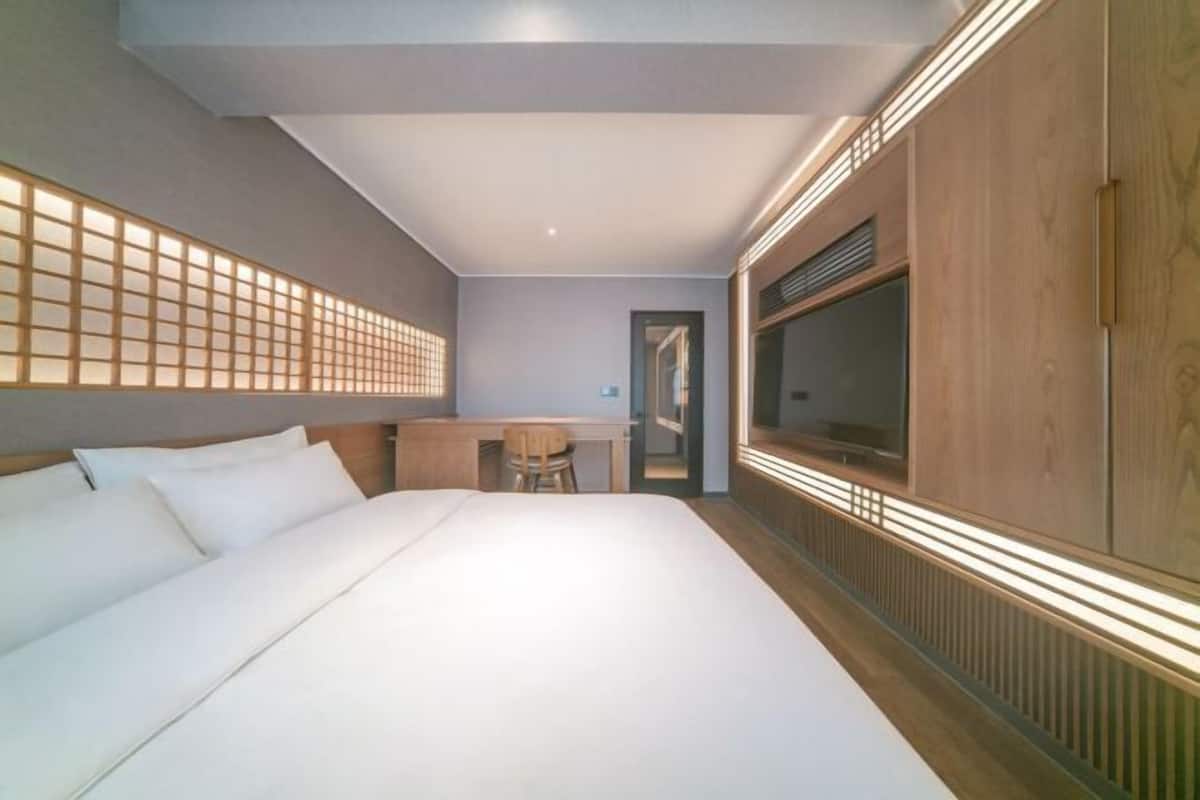 Wifi gratis y ropa de cama