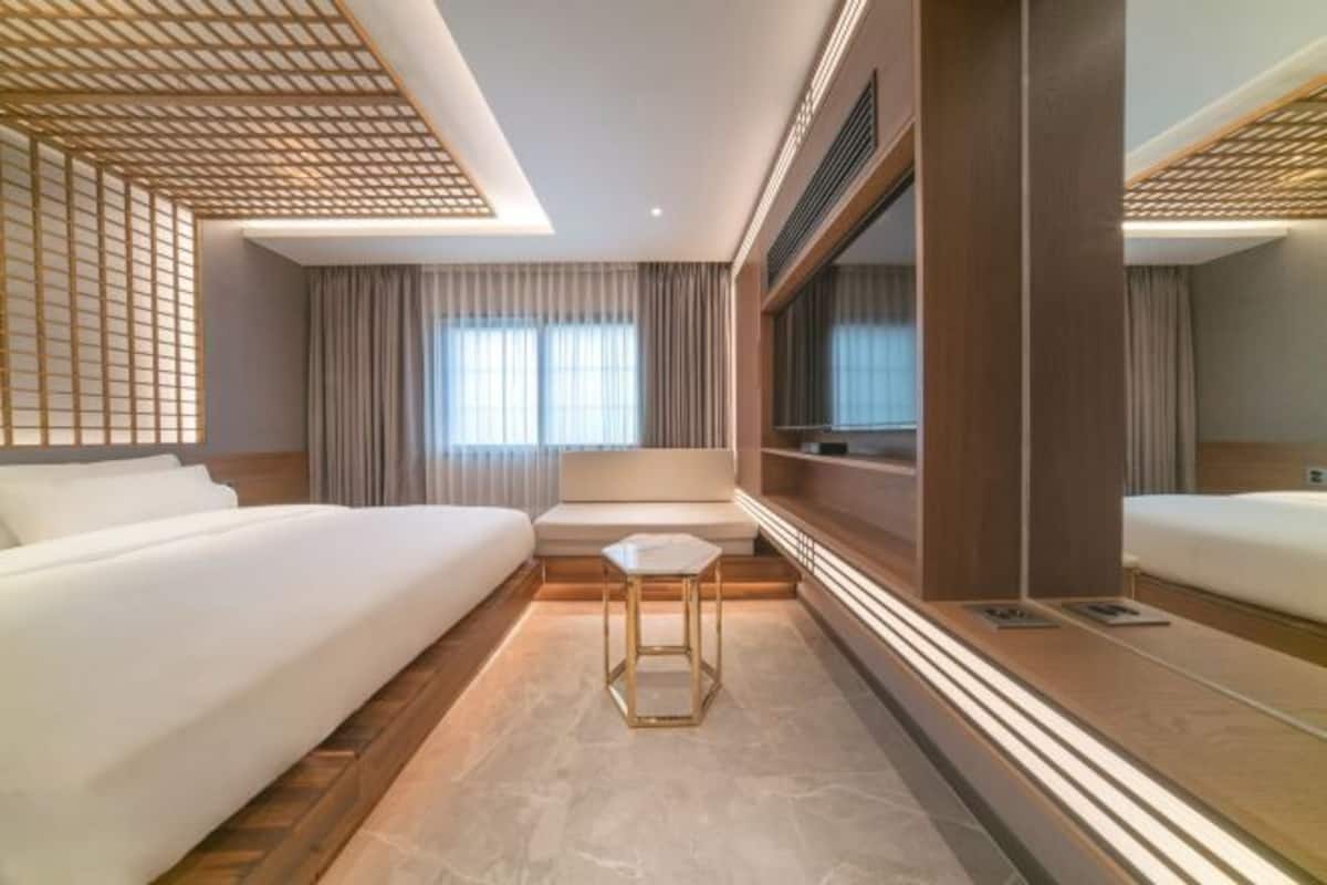1 bedroom, free WiFi, bed sheets