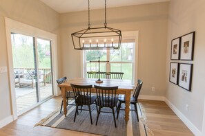Dining - Suburban Staycation (Sellersburg)