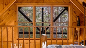 1 bedroom, desk, free WiFi, bed sheets