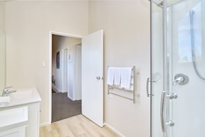 House | Bathroom