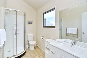 Bathroom - Merivale Lane (Christchurch)