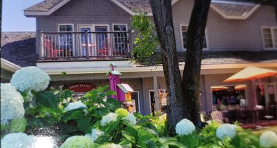 Centrally located to everything Fish Creek has to offer