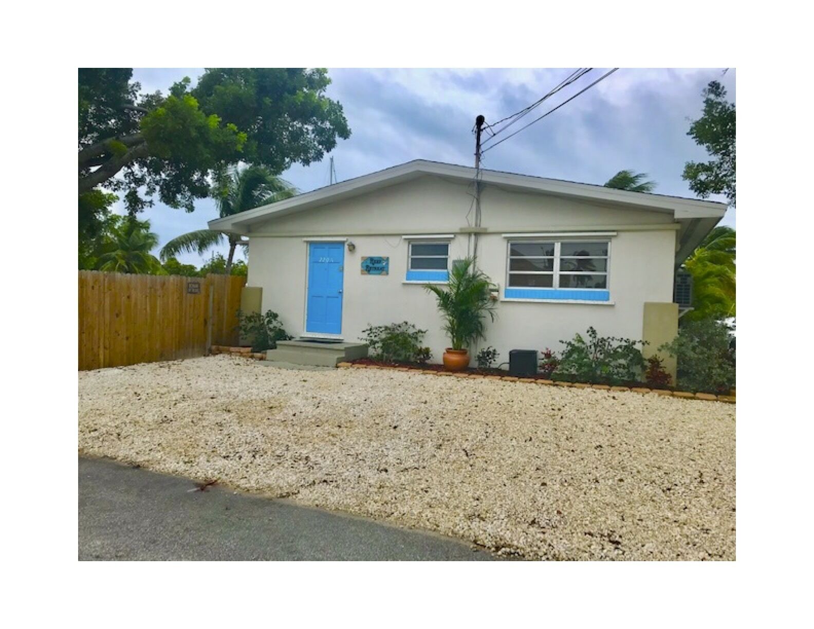 Beautiful 2/1 Waterfront Home in Marathon Florida