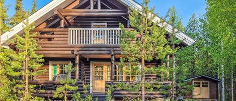 المنشأة من الخارج