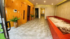 Indoor pool - Fuji Boutique Nha Trang (Nha Trang)