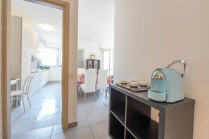 家庭公寓, 多间卧室 (City Apartment) | 用餐
