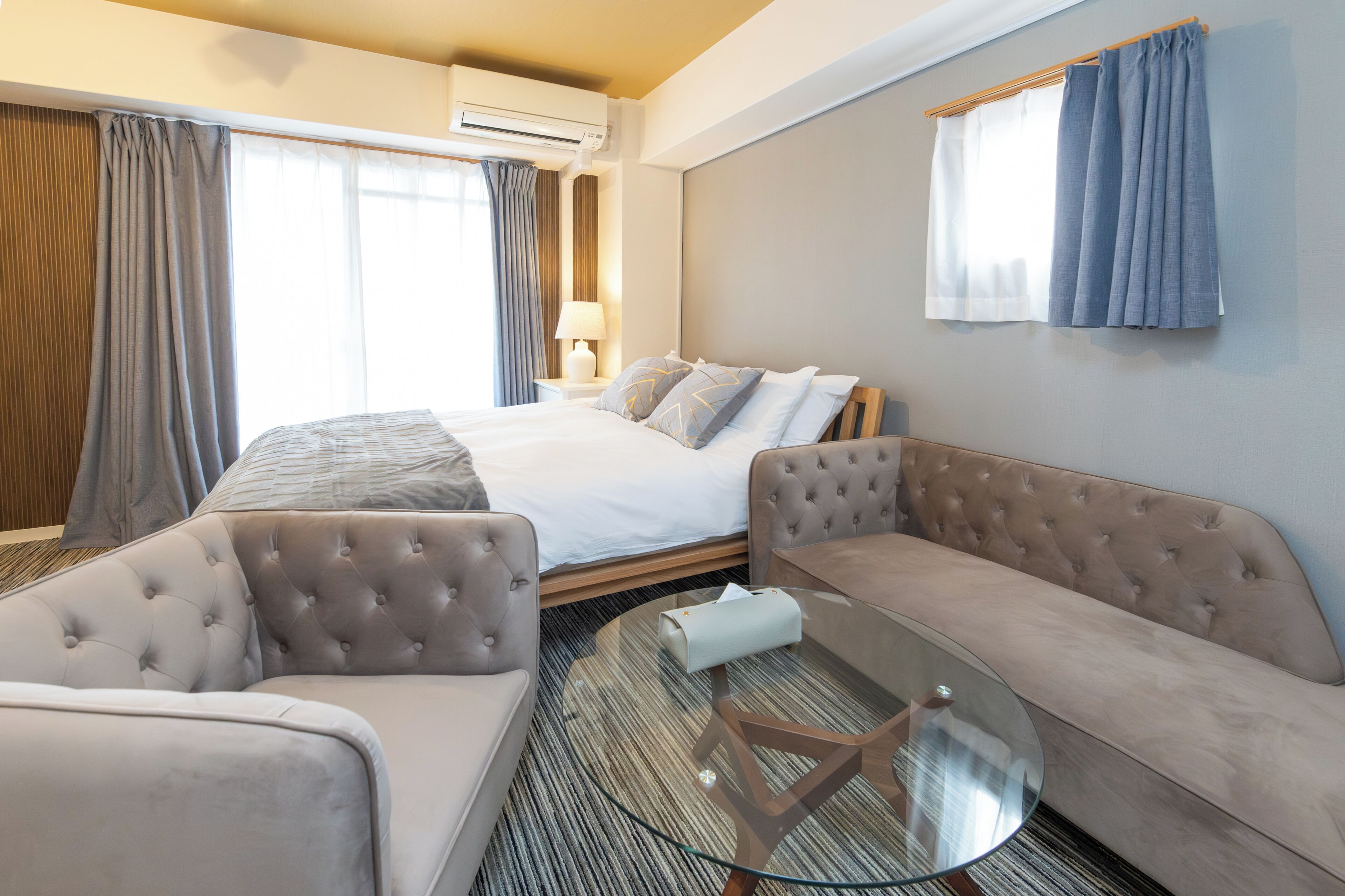 Design Apartment | 1 bedroom, desk, laptop workspace, blackout drapes