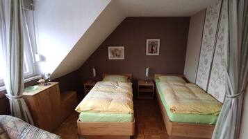 1 bedroom, cribs/infant beds, WiFi, bed sheets