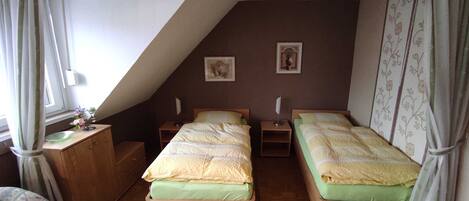 1 bedroom, cribs/infant beds, WiFi, bed sheets