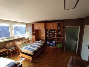 1 soverom, reiseseng for barn, wi-fi og sengetøy