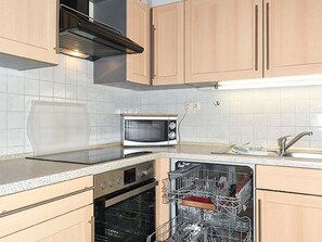 Unclassified image, 3 of 31, button - Ferienwohnung Taubenschlag - Ferienhof Historisches Altwerdumer Grashaus in Werdum (Werdum)