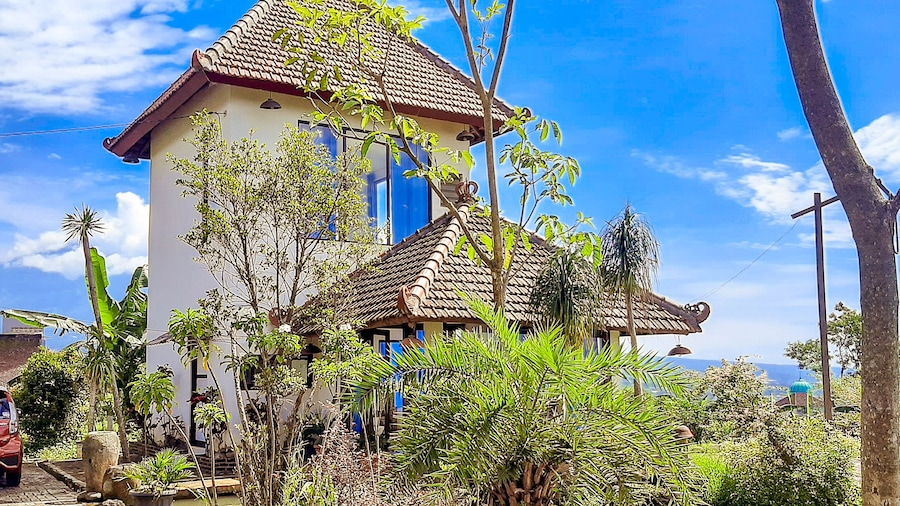 ヴィラ クボン ジェルク シャリア マラン バイ エコマーセロカ