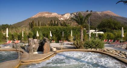 Vulcano Mare Resort - 4-Bed Apartment