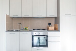 Private kitchen - Apartamento Comfort II (Pietra Ligure)