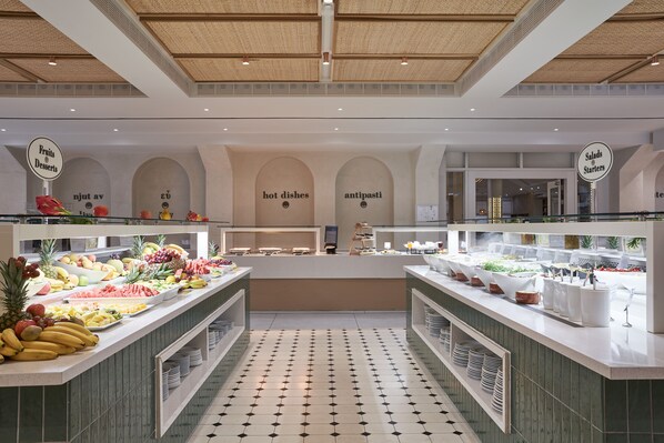 4 Restaurants; Frühstück, Mittagessen und Abendessen werden serviert