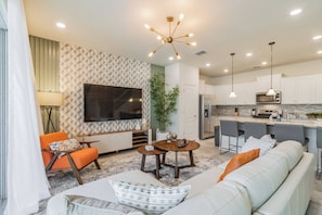 TV, fireplace - Solterra Luxury 5 BR Themed Near Disney (Davenport/)
