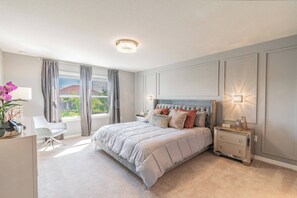 6 bedrooms, iron/ironing board, WiFi, bed sheets
