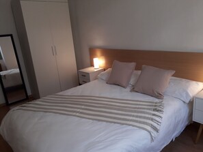 1 bedroom, iron/ironing board, WiFi, bed sheets - 13 Apartamento Confortable en Ciudad (Tarragona)