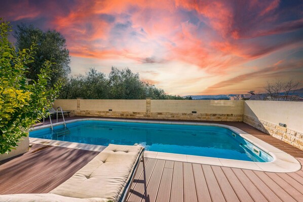 A heated pool - Villa Slavica ZadarVillas (Sveti Filip i Jakov)