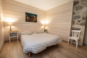 1 Schlafzimmer, Bügeleisen/Bügelbrett, Reisekinderbett, kostenloses WLAN
