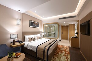 Winter Green Room | Minibar, Zimmersafe, Schreibtisch, laptopgeeigneter Arbeitsplatz