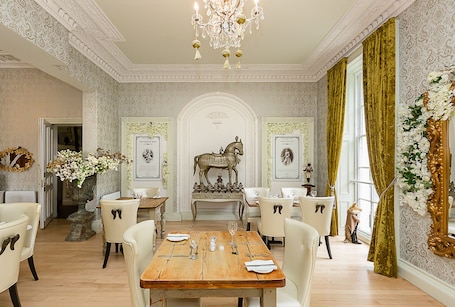 Restaurante. Rainhill Hall
