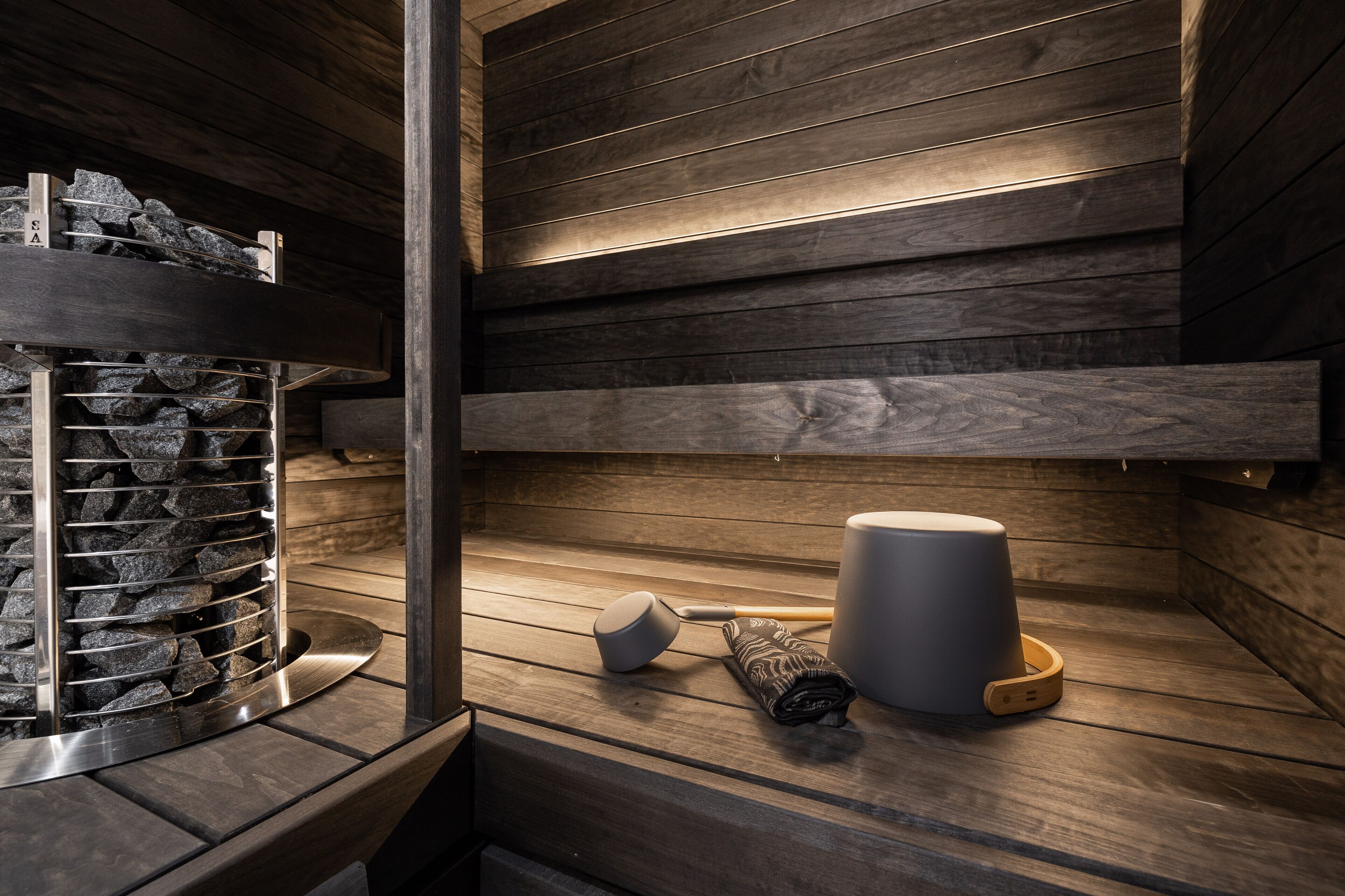 mystique deluxe spa, sauna | bathroom | hair dryer, bidet, heated floors, towels