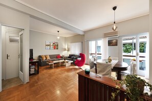Interior - Ag. Nikolaou 4 · Spacious 3 Bedroom apt near Acrop (Athens)