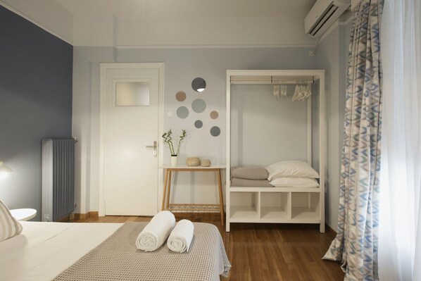 1 bedroom, iron/ironing board, free WiFi