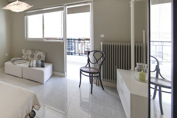 2 bedrooms, iron/ironing board