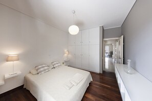2 bedrooms, iron/ironing board, free WiFi