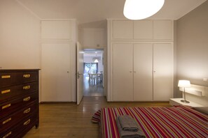 1 bedroom, iron/ironing board, free WiFi