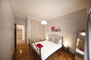 1 Schlafzimmer, Bügeleisen/Bügelbrett