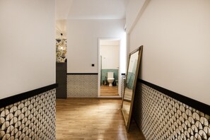 Douche, séchoir à cheveux