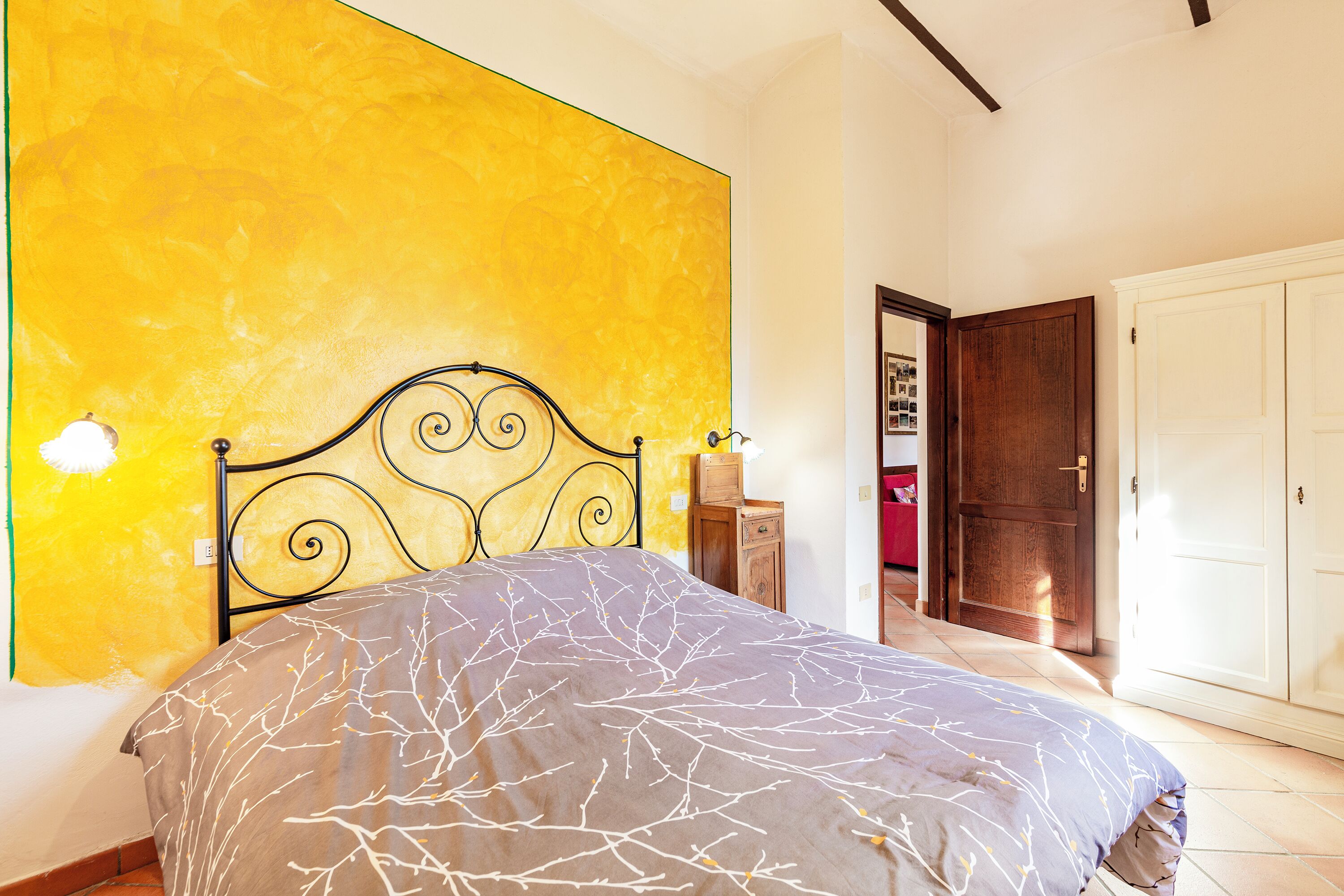 Family Apartment, Multiple Bedrooms, Mountainside (Broom apt with shared pool) | 2 bedrooms, free WiFi, bed sheets