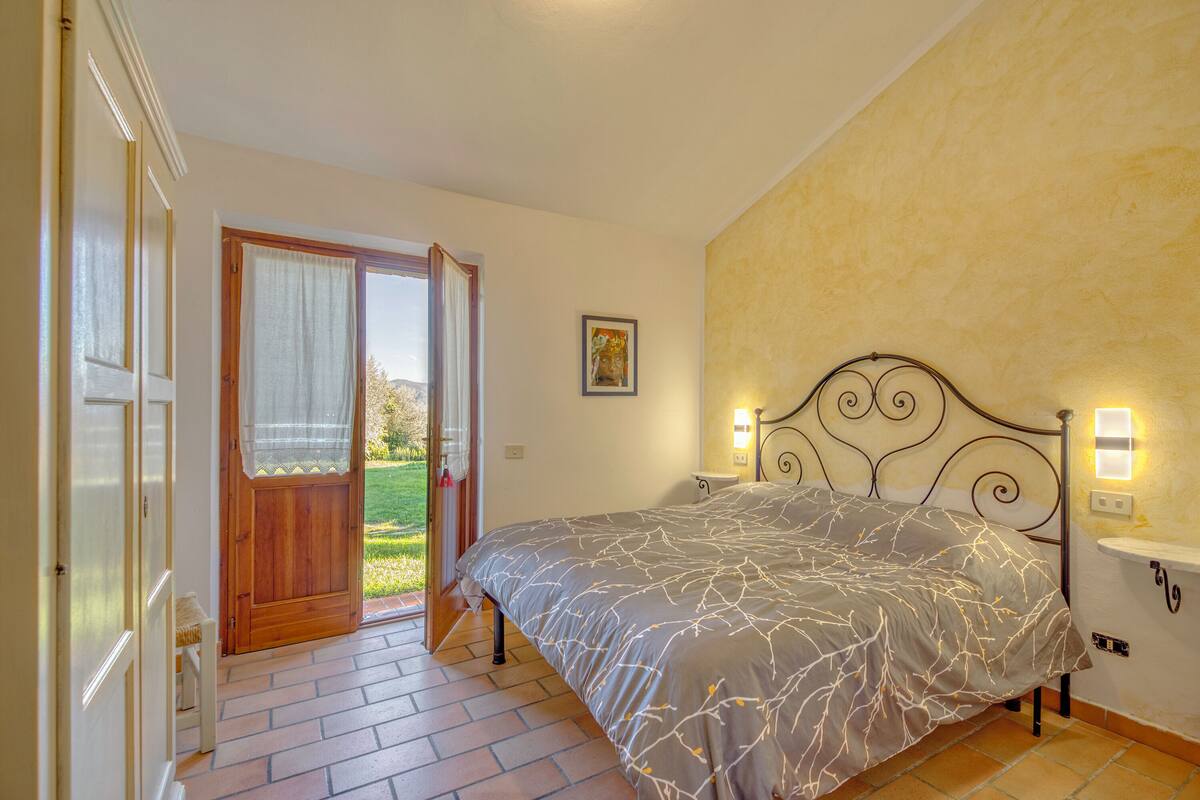 Family Apartment, Multiple Bedrooms, Mountainside (Rosehip apt with shared pool) | 2 bedrooms, free WiFi, bed sheets