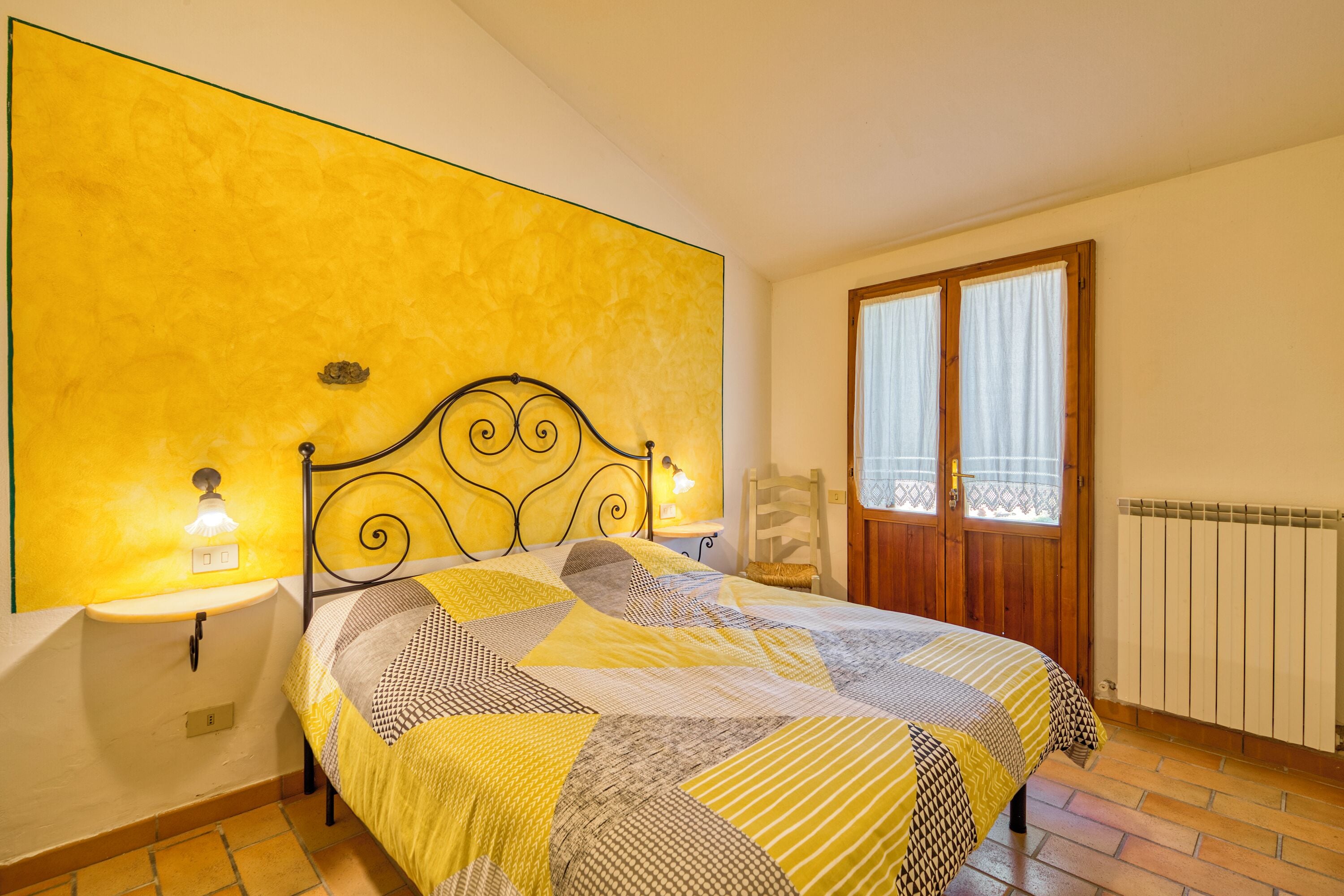 Family Apartment, Multiple Bedrooms, Mountainside (Mustard apt with shared pool) | 2 bedrooms, free WiFi, bed sheets