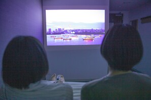 Zweibettzimmer, Nichtraucher (Theater Hollywood)