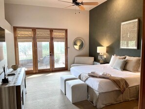 4 bedrooms, desk, iron/ironing board, travel crib