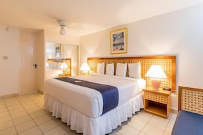2 bedrooms, in-room safe, iron/ironing board, free WiFi
