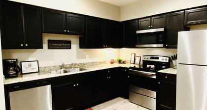 🦞BAYOU BLISS. KNG BED/WIFI.LONG STY BIG DISCNTS🦞