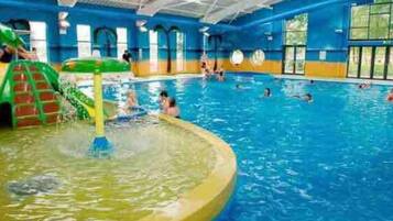 Cabin | Pool | Indoor pool