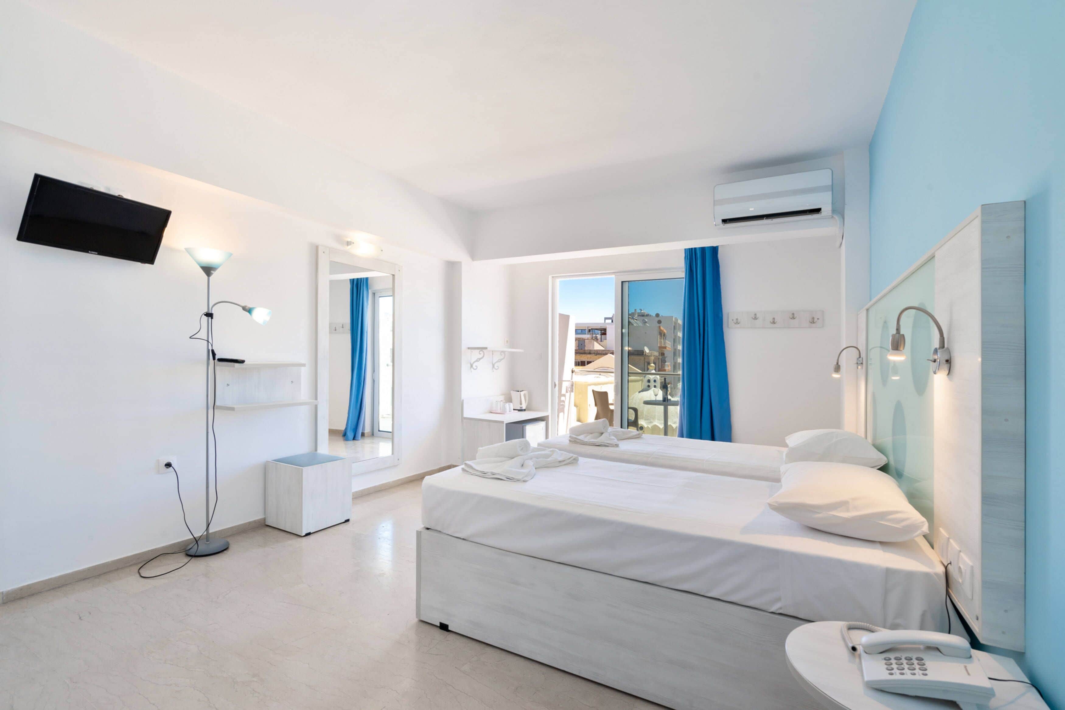 basic room | 1 bedroom, in-room safe, desk, soundproofing