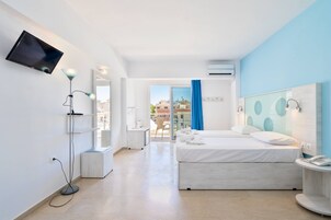 Caja de seguridad en la habitación y escritorio 