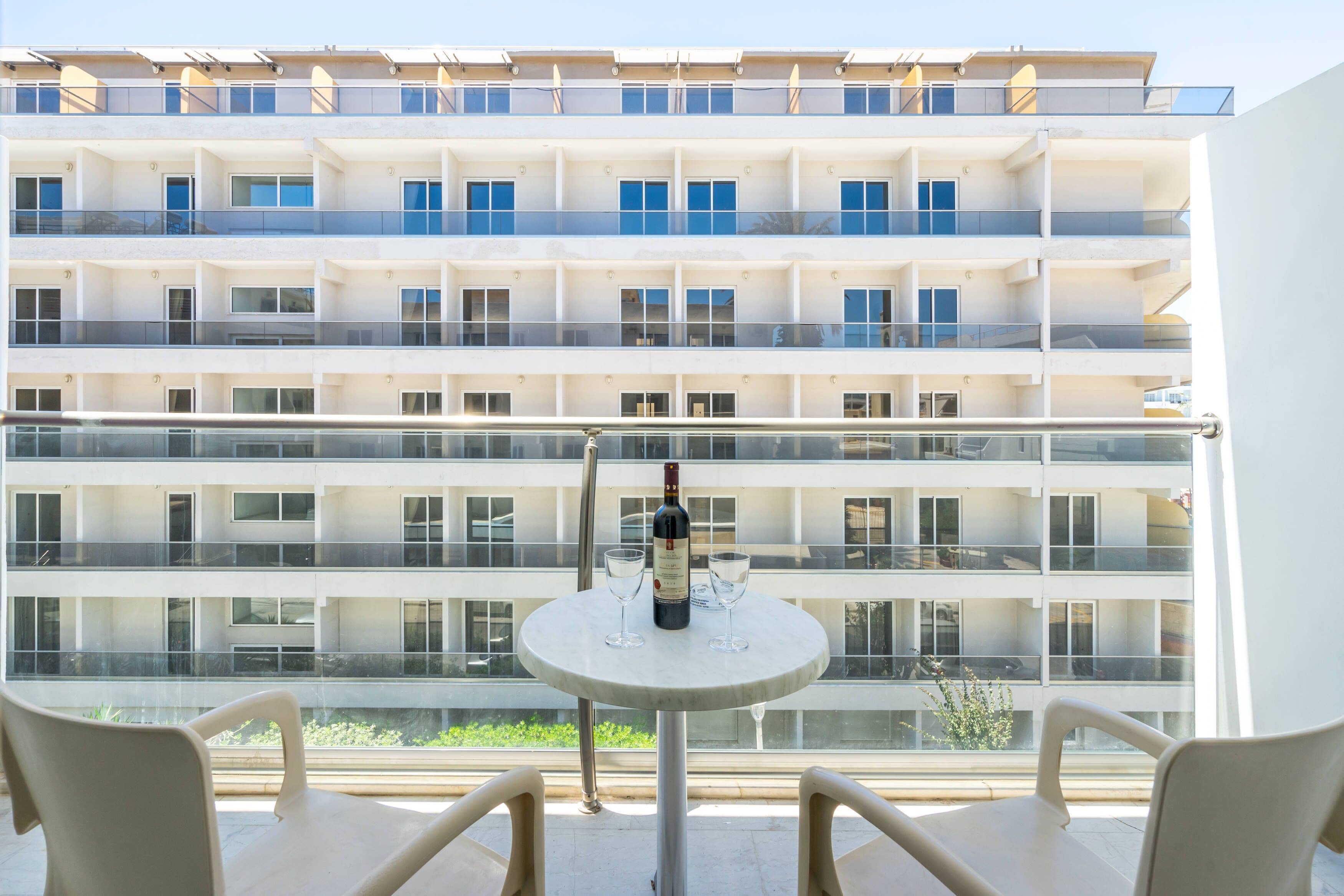 superior room | city view