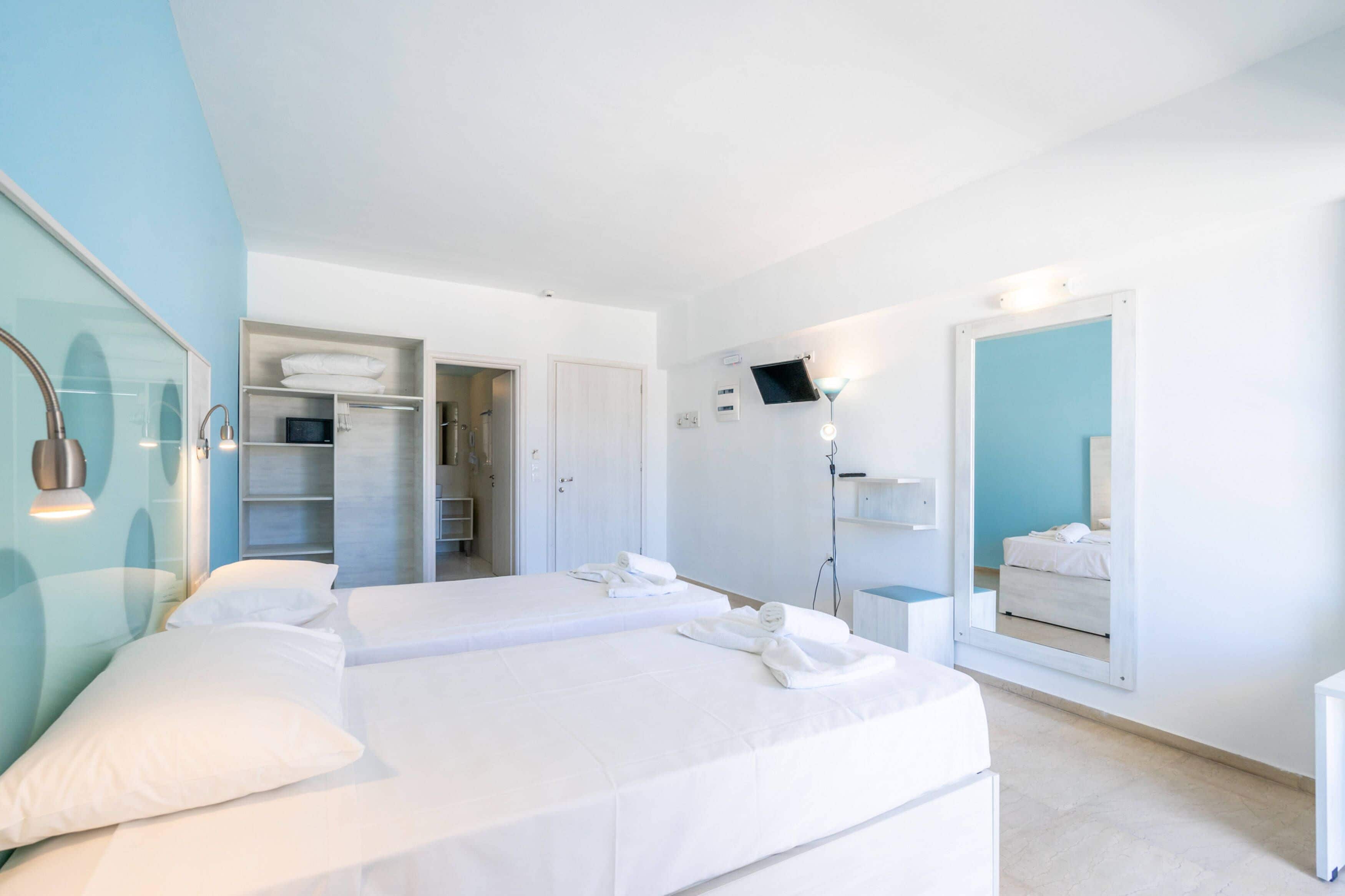 basic room | 1 bedroom, in-room safe, desk, soundproofing