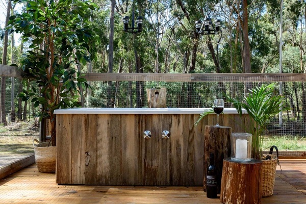 Bain à remous extérieur