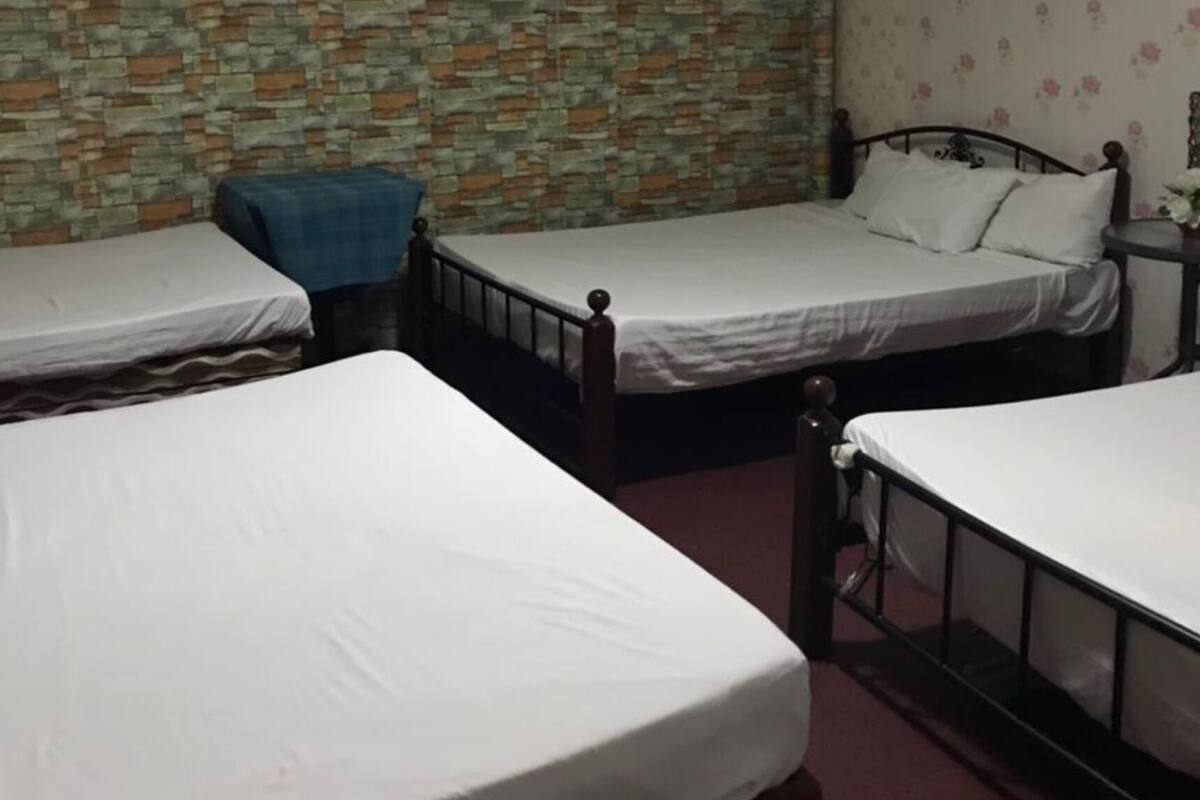 Kamar Keluarga, lantai eksekutif | Wi-Fi gratis dan seprai linen
